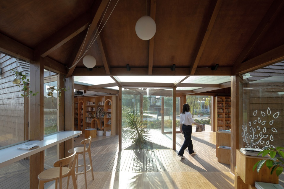 Pyramid Book House China by MAT Office