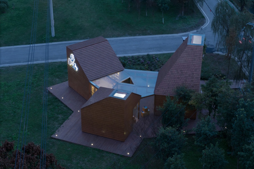 Pyramid Book House China by MAT Office