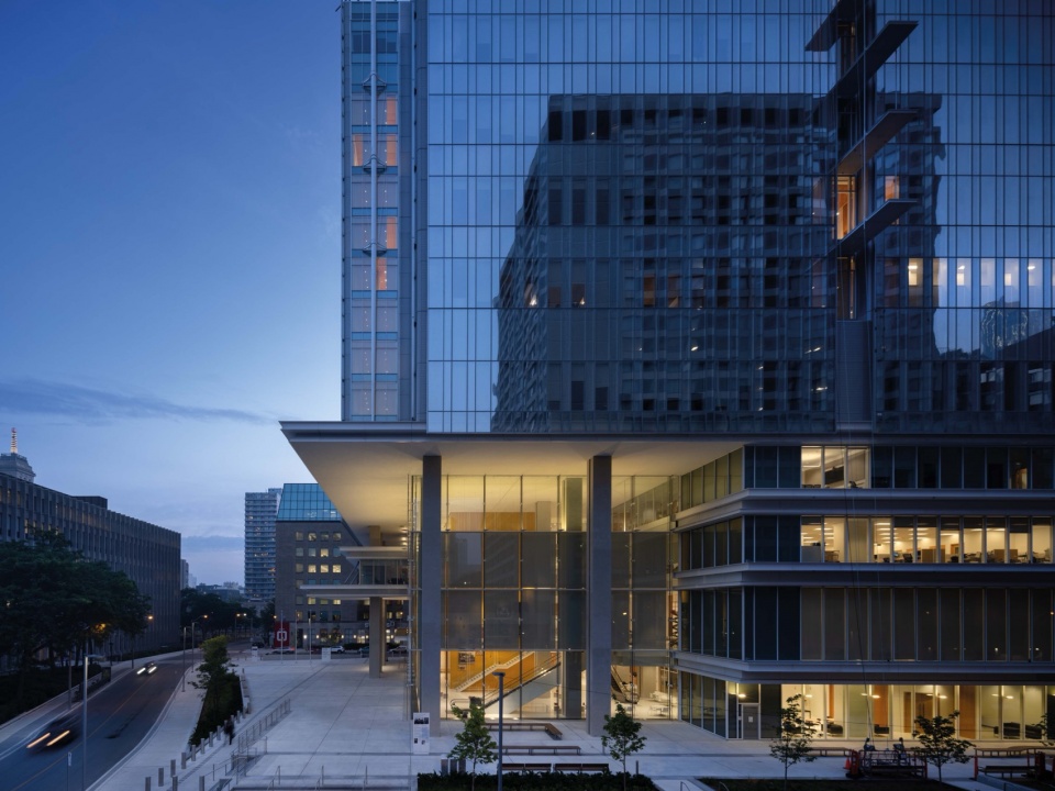 ontario court of justice by renzo piano building workshop and norr architects engineers limited