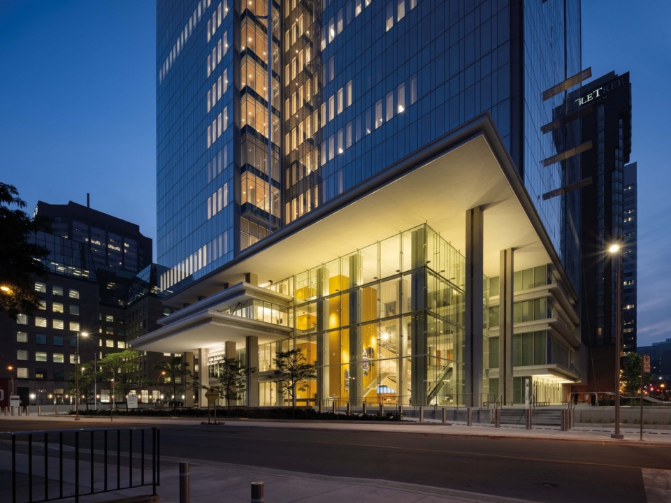 ontario court of justice by renzo piano building workshop and norr architects engineers limited