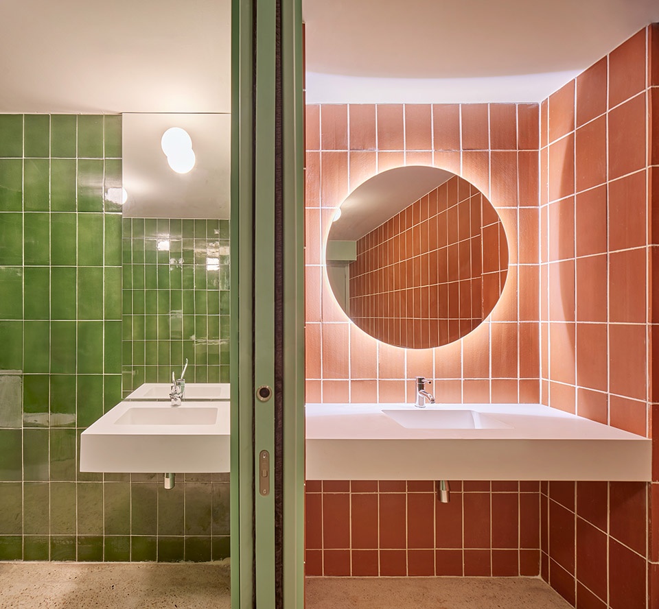 Transformation of an abandoned building into 27 apartments by NUA arquitectures