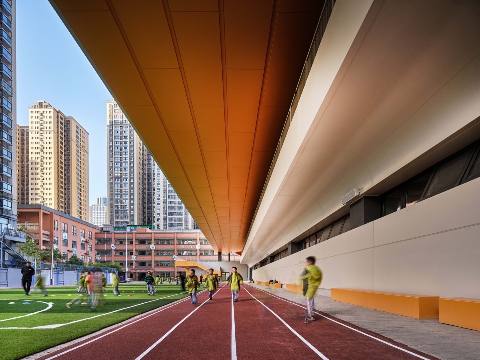 comprehensive building construction project of xian weiyang road primary school by china northwest architecture design and research insti...