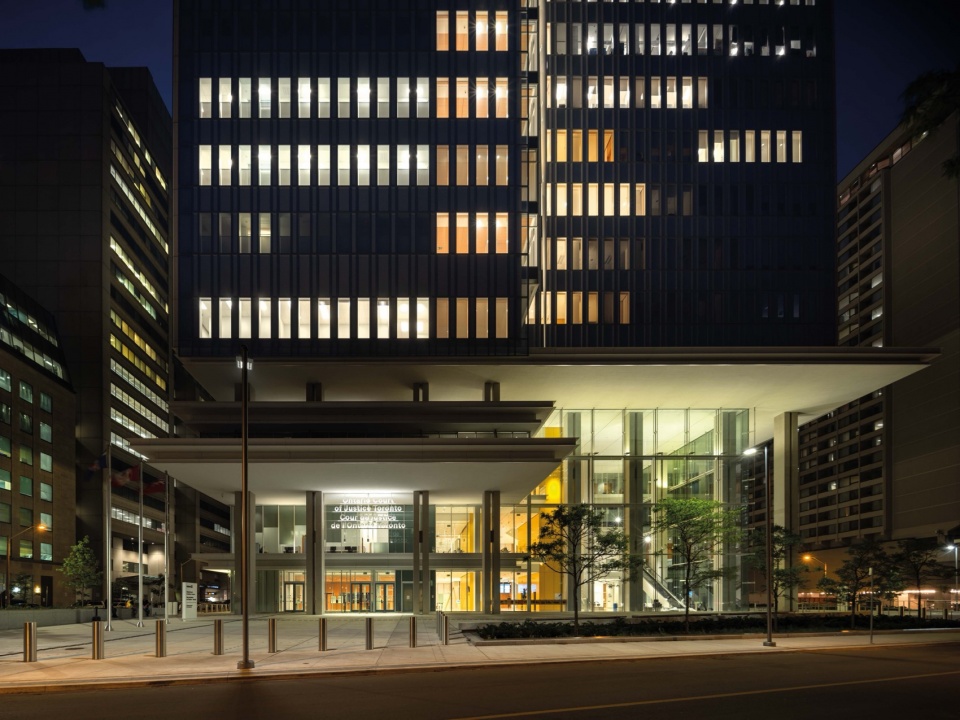 ontario court of justice by renzo piano building workshop and norr architects engineers limited