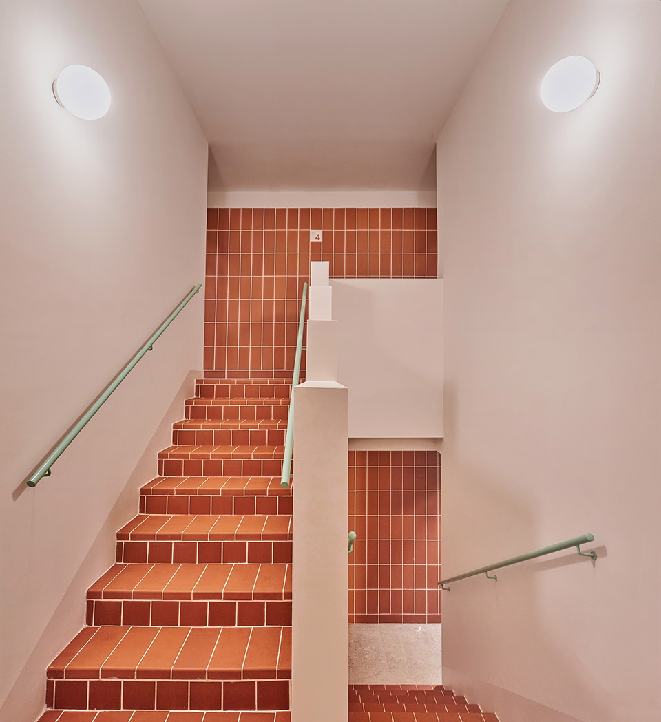 Transformation of an abandoned building into 27 apartments by NUA arquitectures