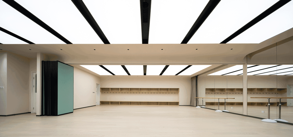 showay arts space for families by meem house
