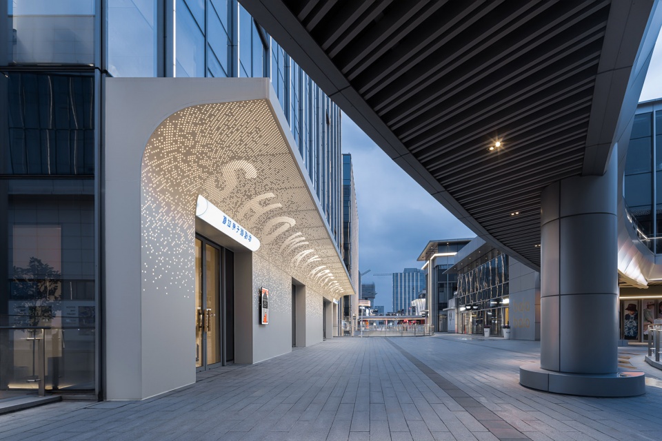 showay arts space for families by meem house