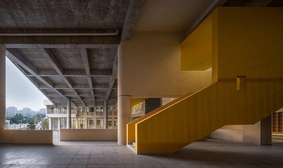Wenqi Road Primary School by Rong Zhaohui Studio ZRADI