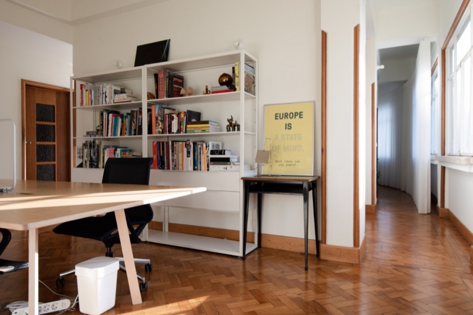 Casa Singer by Atelier Sergio Rebelo
