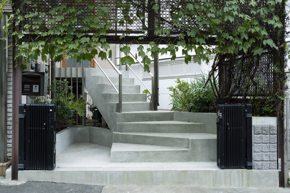daikanyama gallery by koyori architects