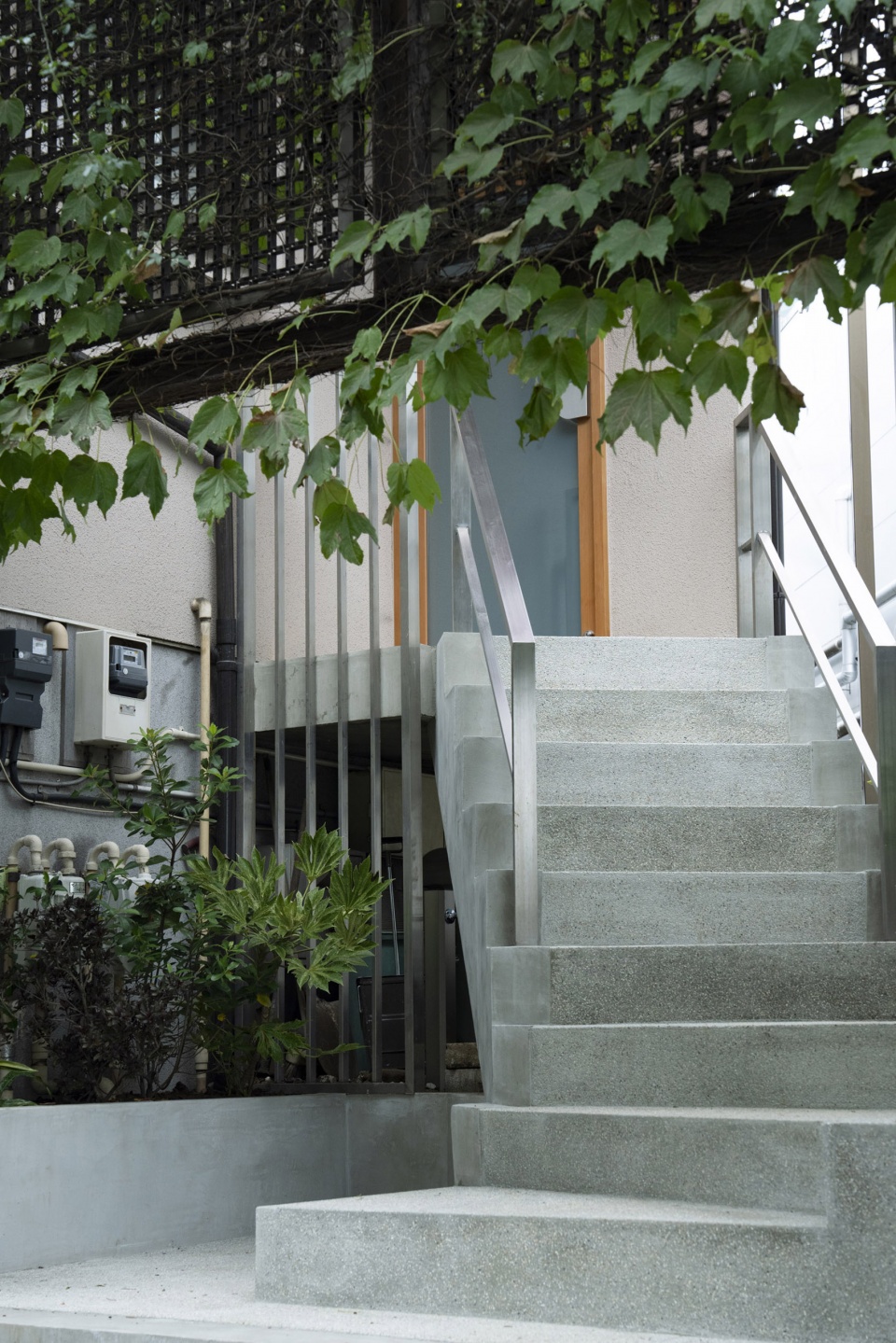daikanyama gallery by koyori architects