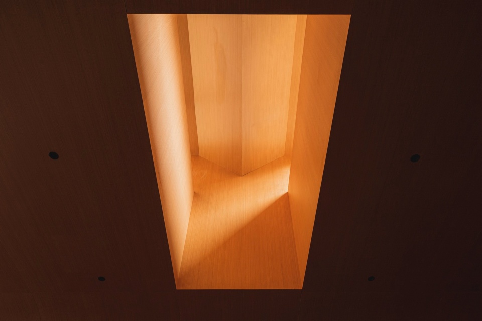 酒吧吧台上的天光 sky light©vanwang sanga japanese fusion restaurant