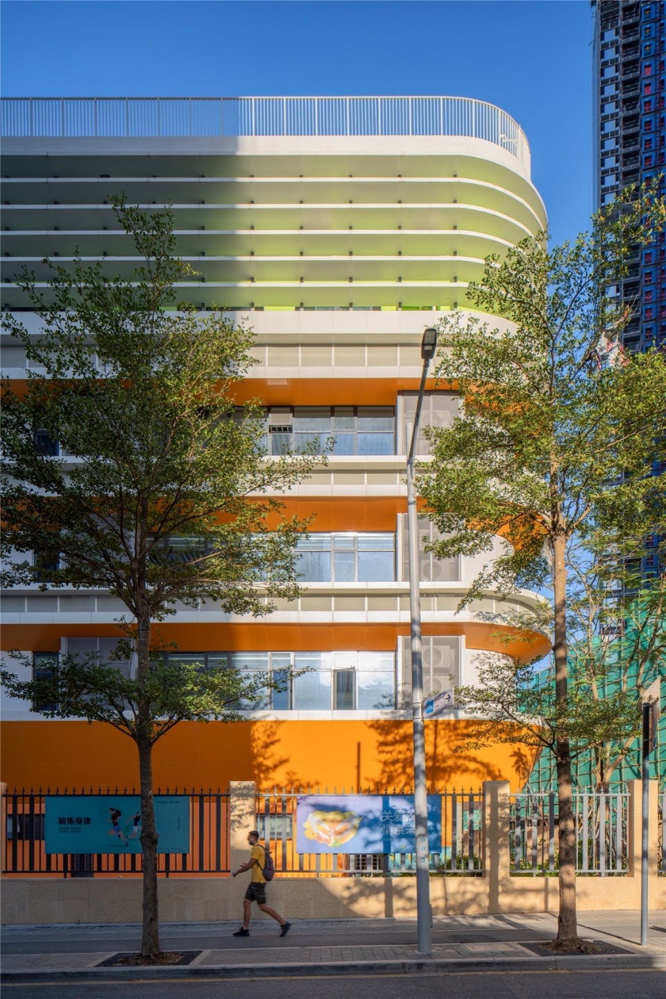 sustech education group nanshan changyuan primary school by cmad architects图10 立面水平向挑檐线条