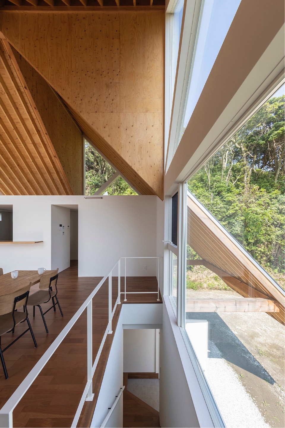 Futtsu Weekend House by Atelier MEME