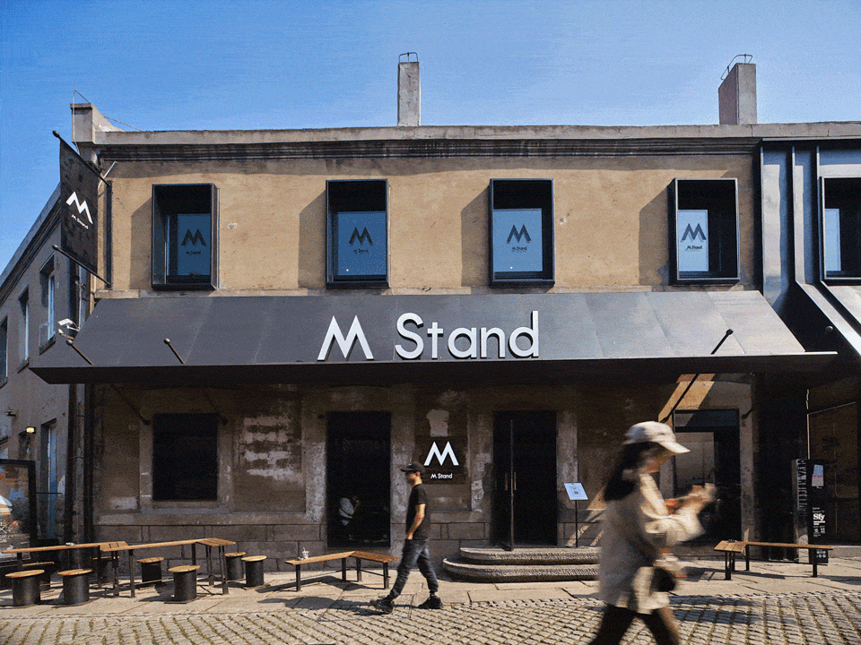 M stand Qingdao Silverfish Alley Flagship Store by Balance design