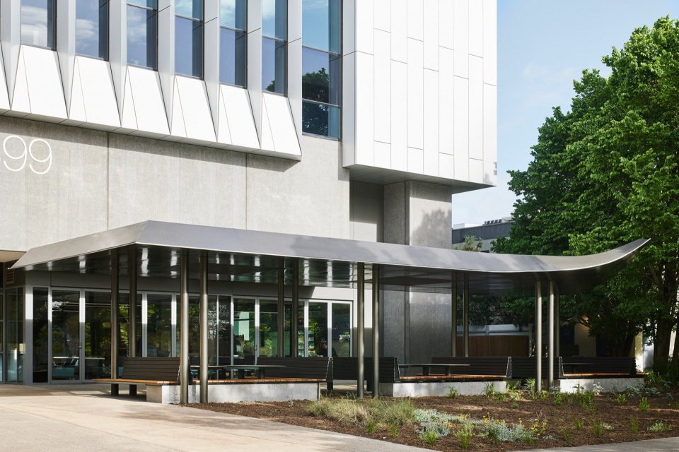 monash university pharmacy pavilion by melany wimpee
