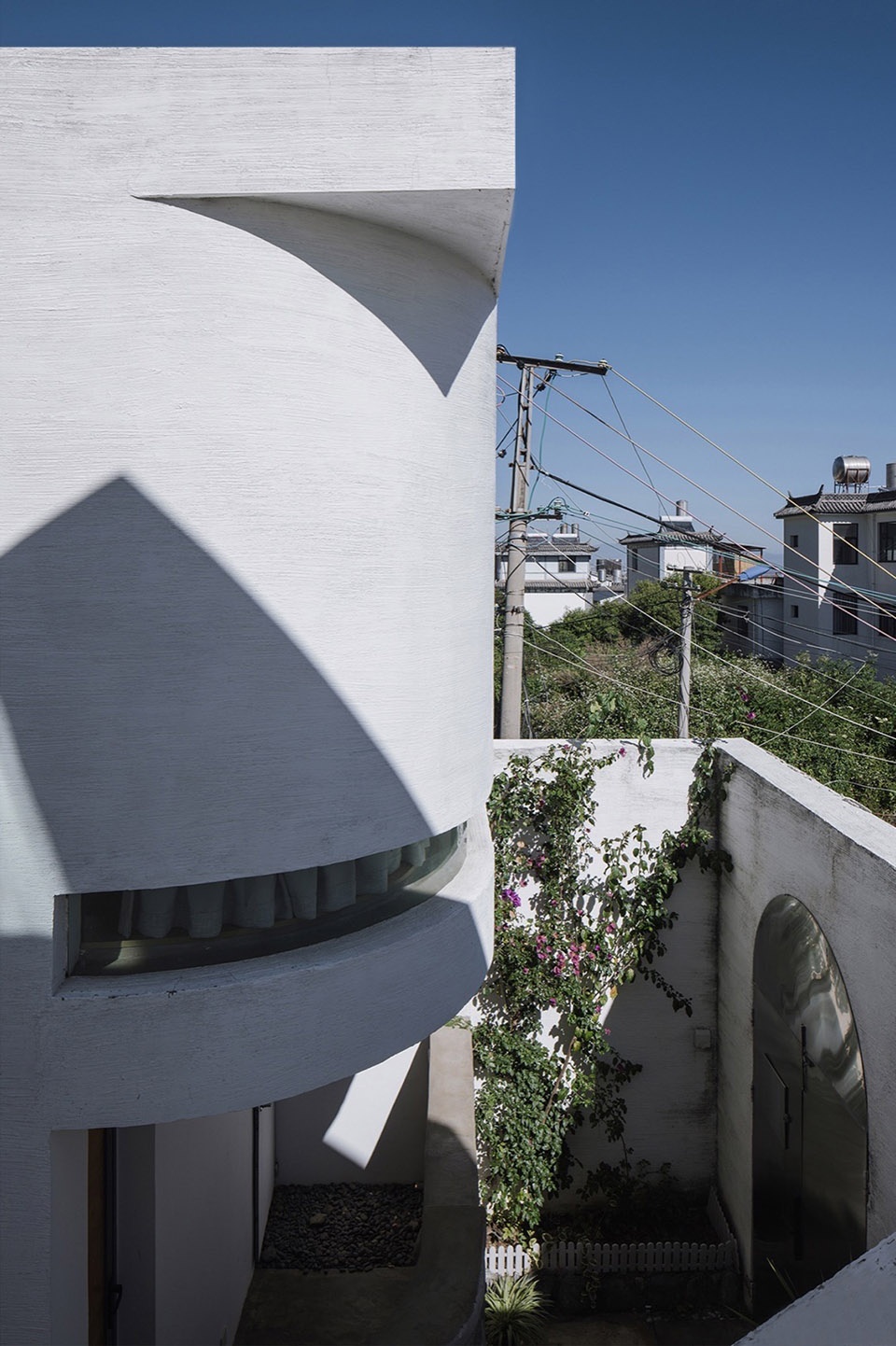 An inward micro courtyard China by Edge Architect