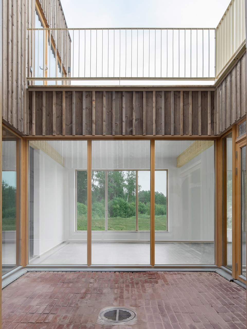 nine square grid house by westblom krasse arkitektkontor
