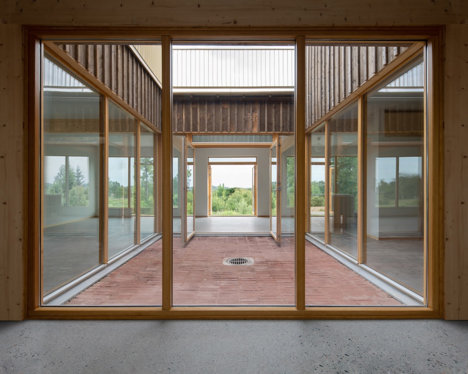nine square grid house by westblom krasse arkitektkontor