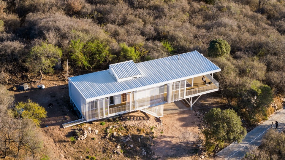 House in the clouds by MALVINA ZAYAT architecture studio