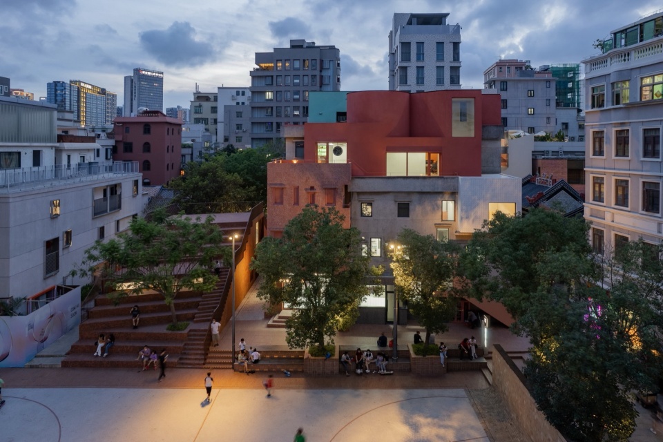 Nantou Hybrid Building China by URBANUS