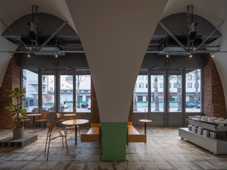 cenchi coffee satellite factory store by spacestation