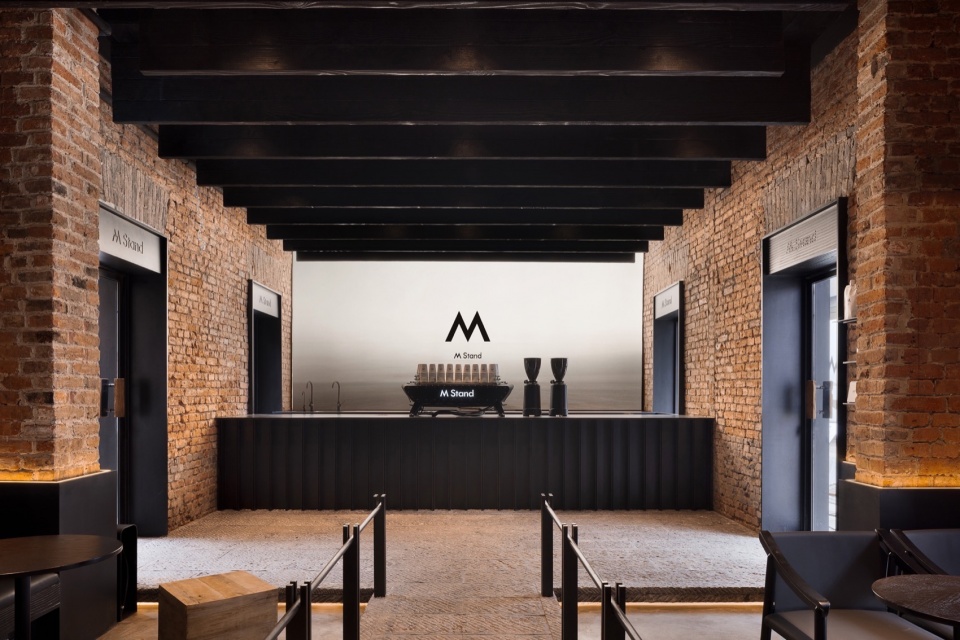 M stand Qingdao Silverfish Alley Flagship Store by Balance design