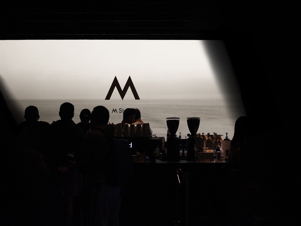 M stand Qingdao Silverfish Alley Flagship Store by Balance design