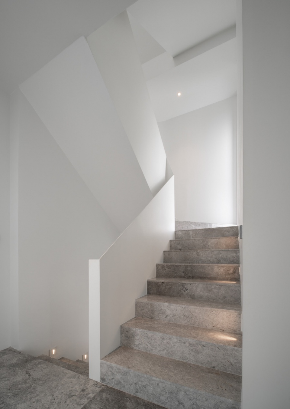 arq10 by idin architects