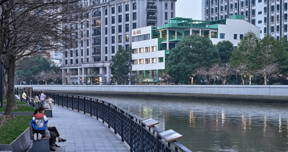 renovation of east nanjing road sub district community comprehensive life service center by tjad