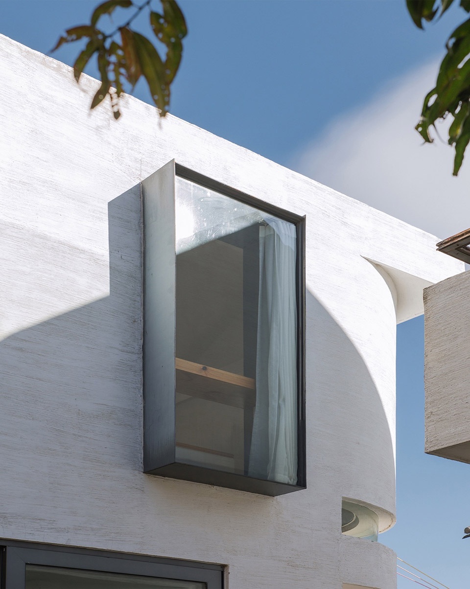 An inward micro courtyard China by Edge Architect