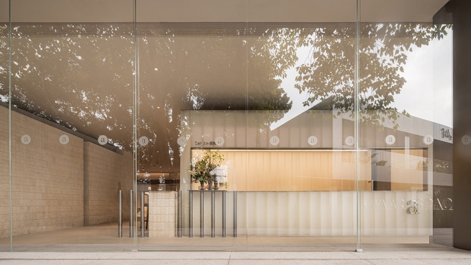 aviva guangzhou art center by rebo