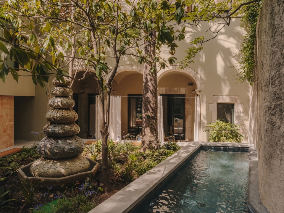 palau fugit hotel by el equipo creativo