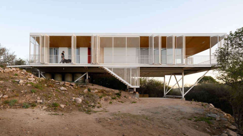 House in the clouds by MALVINA ZAYAT architecture studio