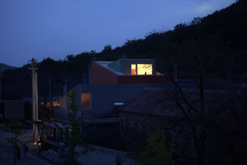WAAAM Glazed Tile Art Architecture Museum by llLab