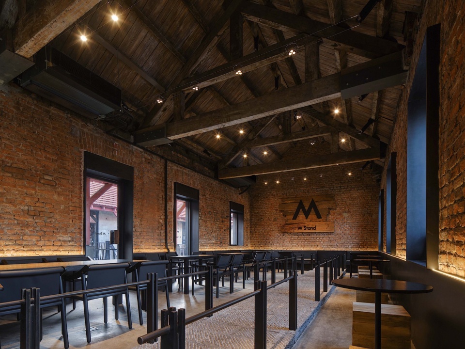 M stand Qingdao Silverfish Alley Flagship Store by Balance design