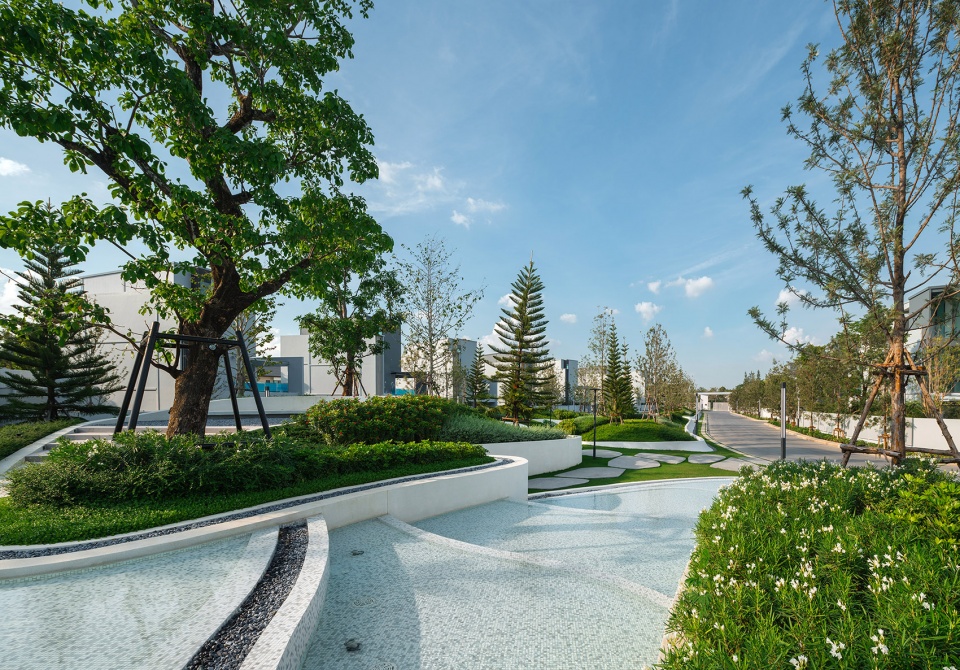 vive bangna km13 by studio ndt