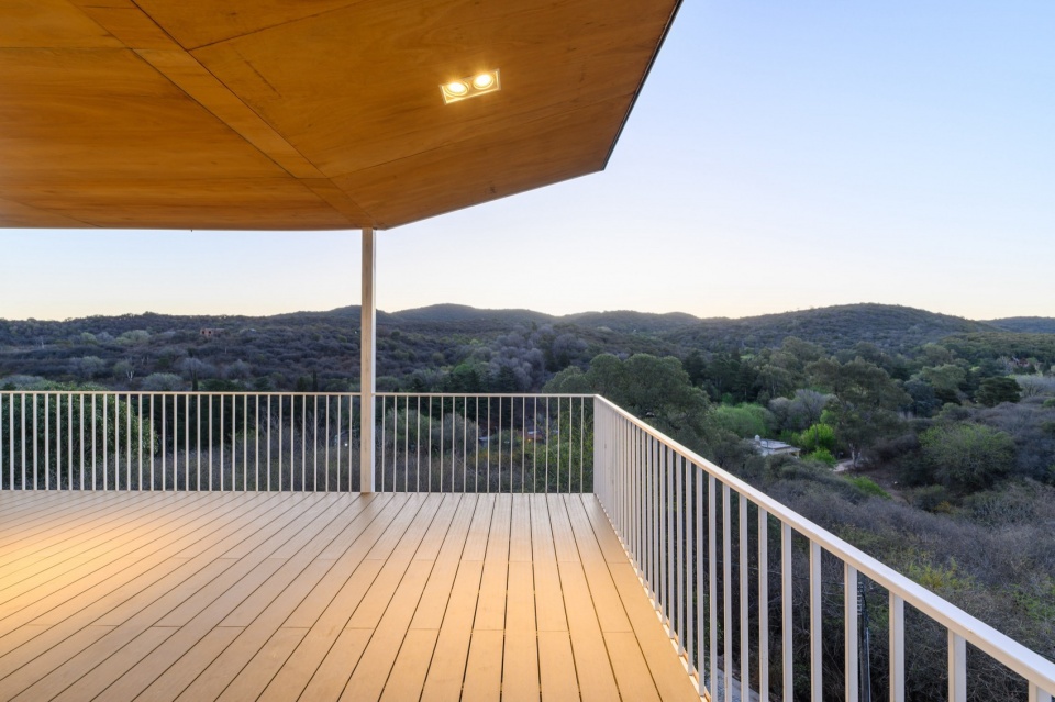 House in the clouds by MALVINA ZAYAT architecture studio