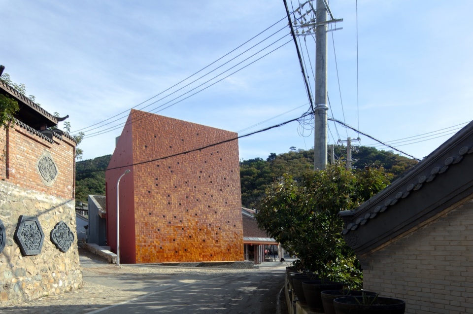 WAAAM Glazed Tile Art Architecture Museum by llLab