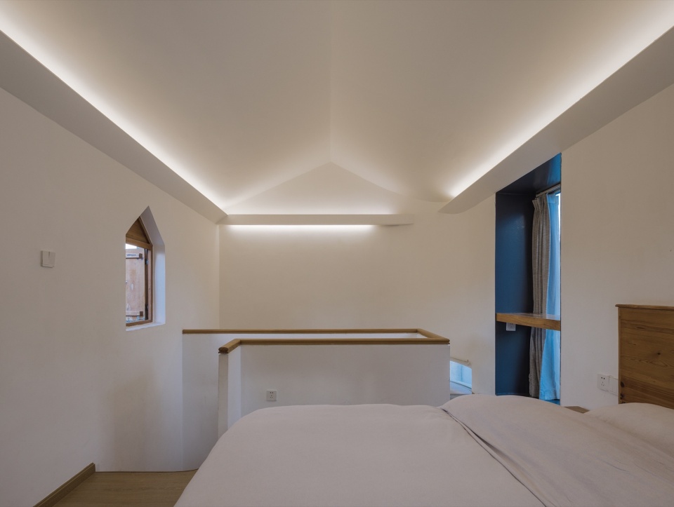 An inward micro courtyard China by Edge Architect