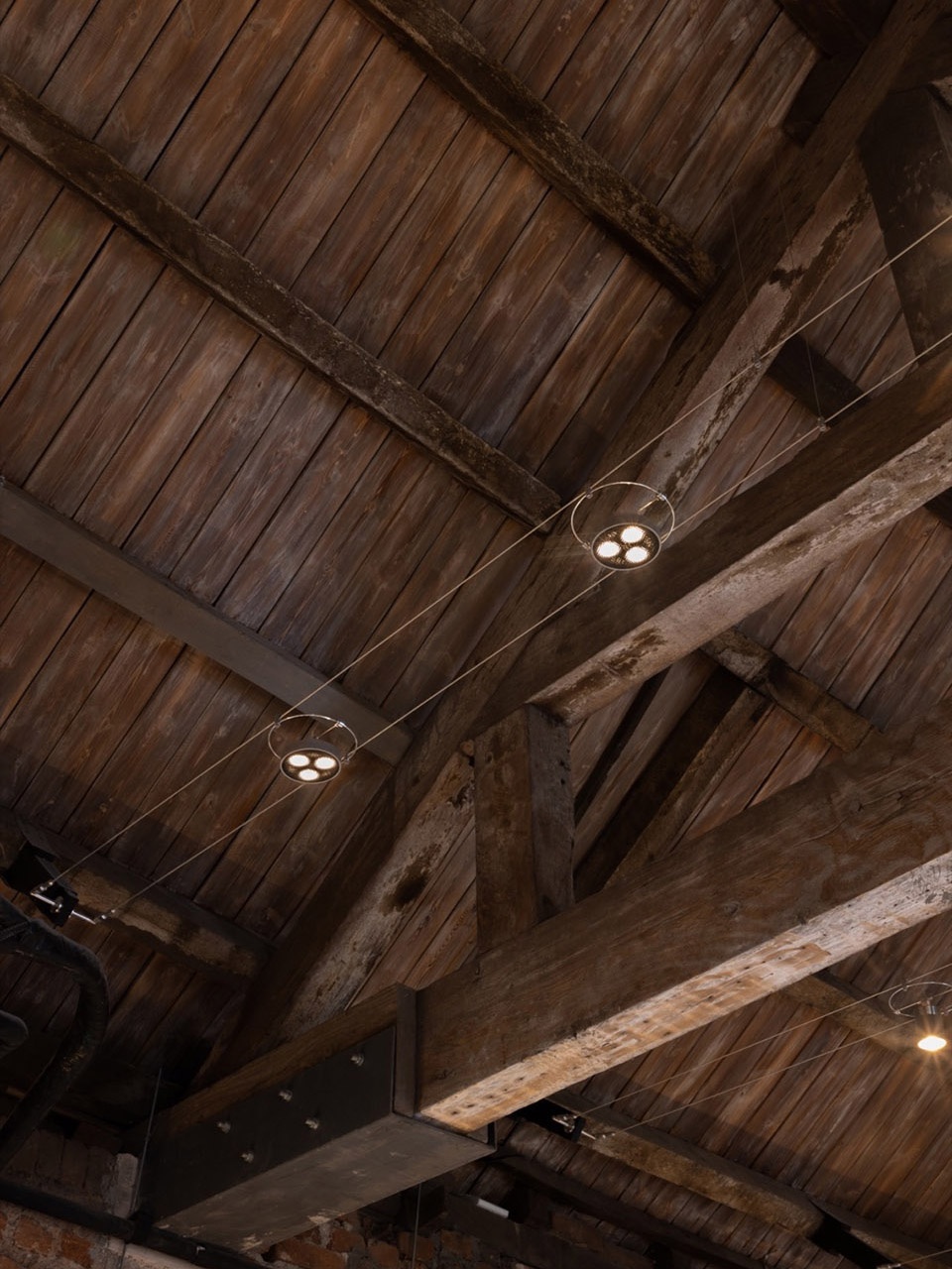 M stand Qingdao Silverfish Alley Flagship Store by Balance design cam