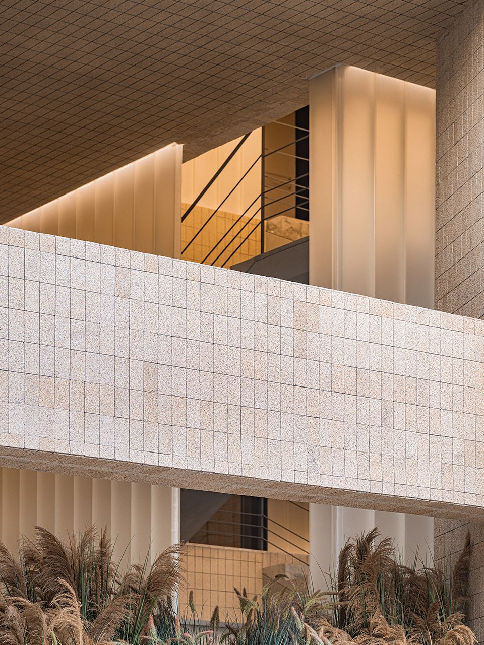 aviva guangzhou art center by rebo
