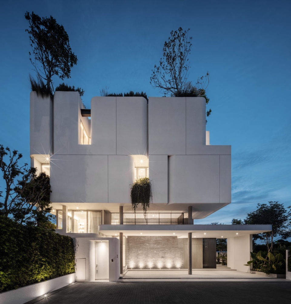 arq10 by idin architects