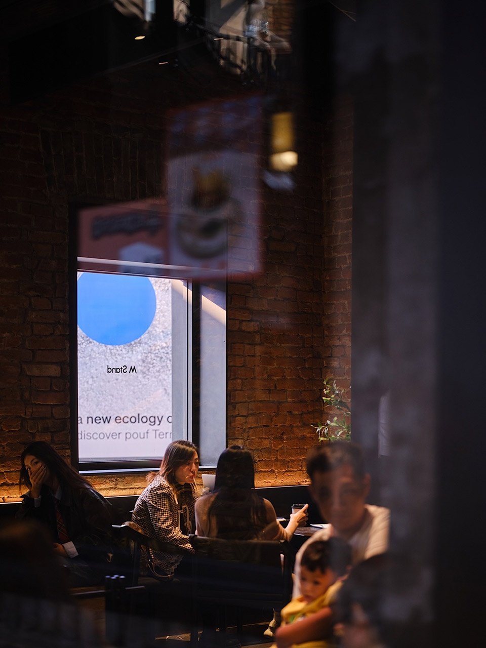 M stand Qingdao Silverfish Alley Flagship Store by Balance design