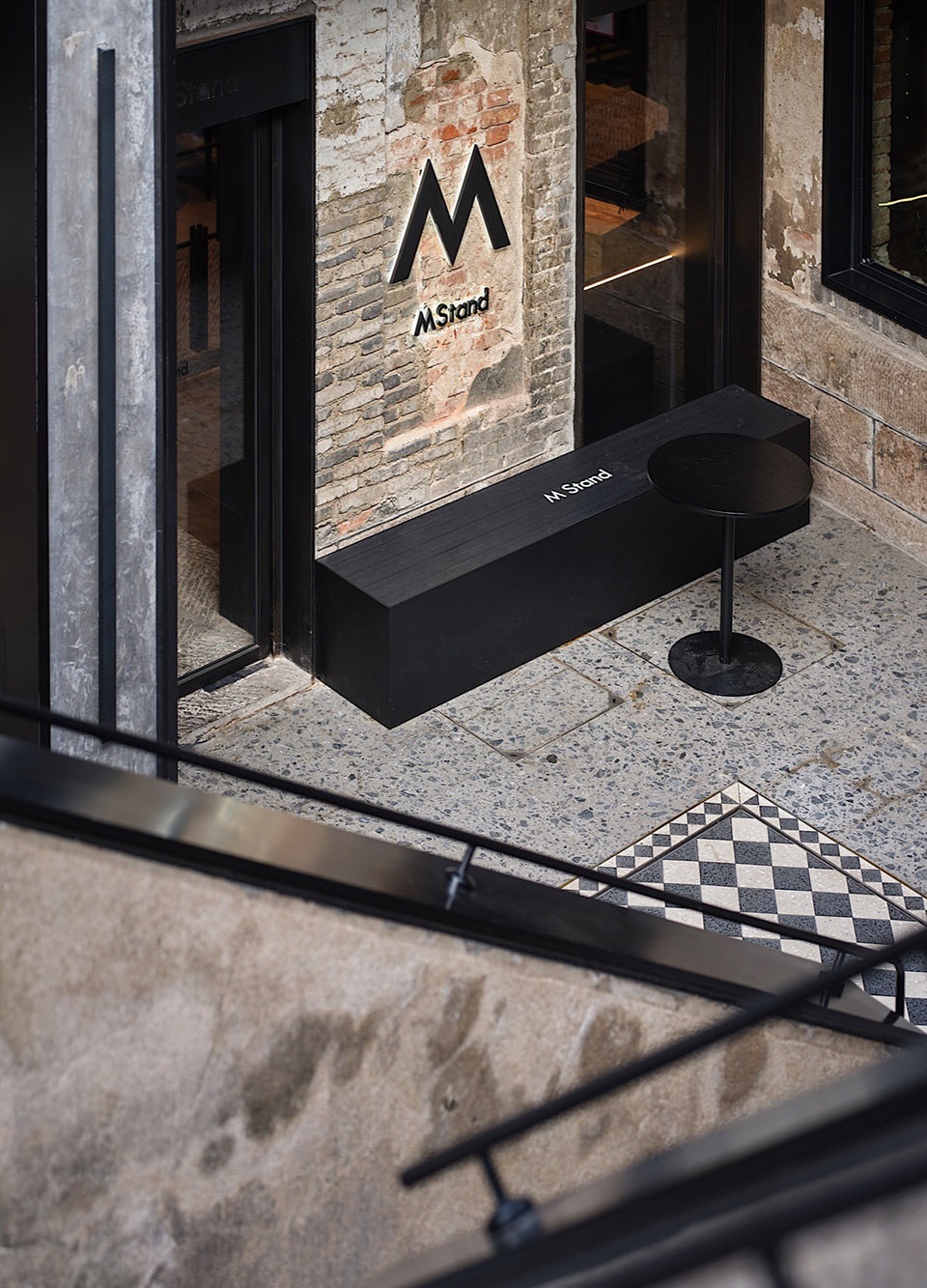 M stand Qingdao Silverfish Alley Flagship Store by Balance design