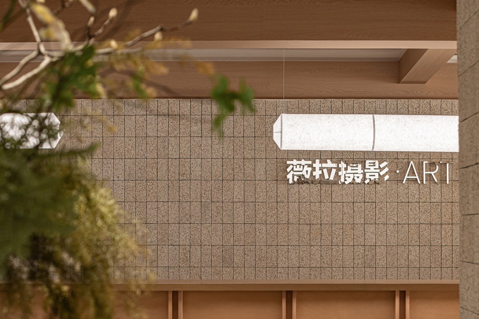 aviva guangzhou art center by rebo