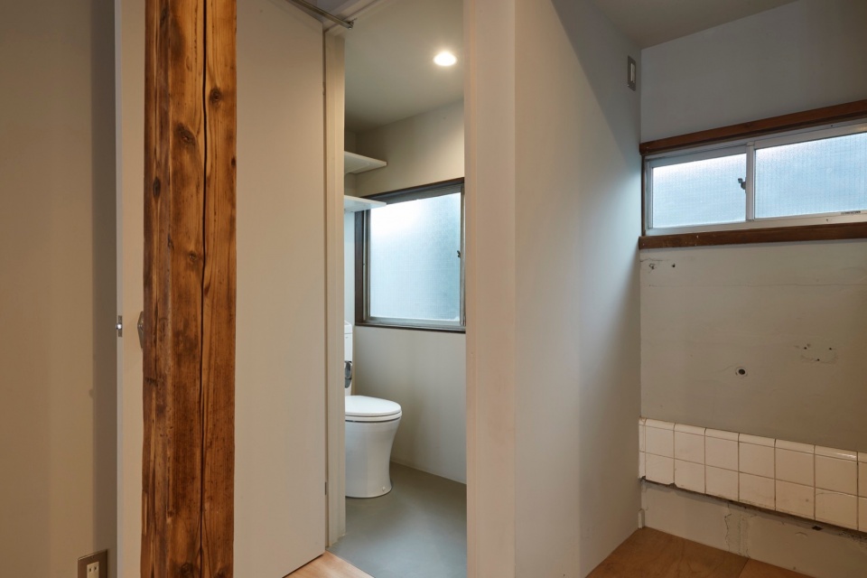 Arakawa House by Roovice