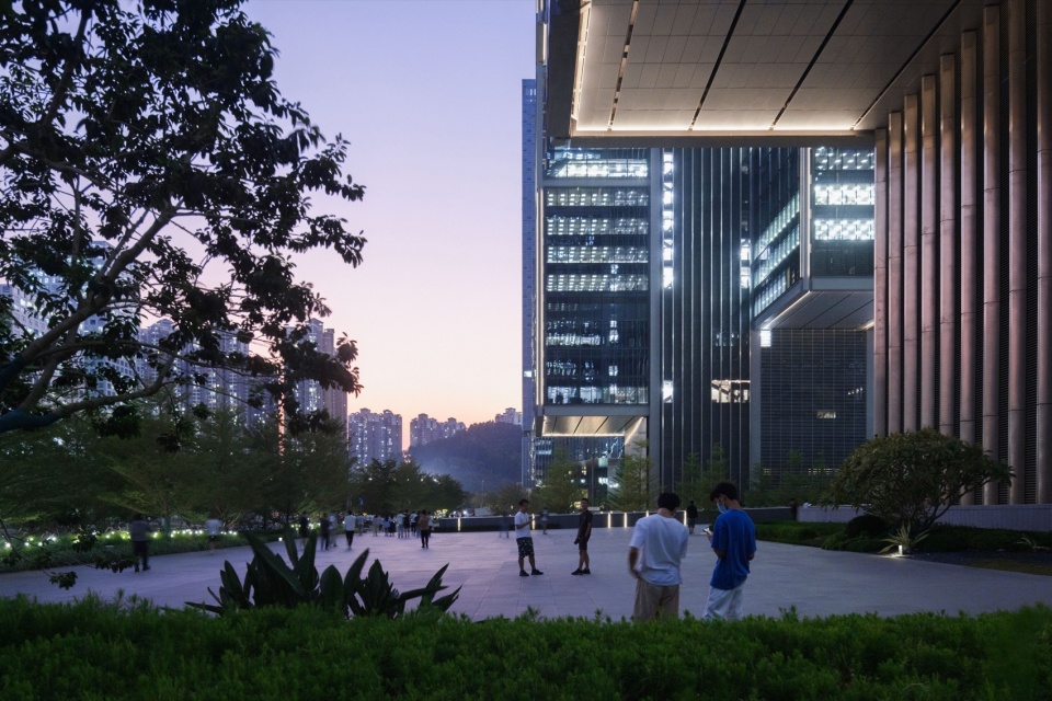 首层广场实景图©Holi河狸