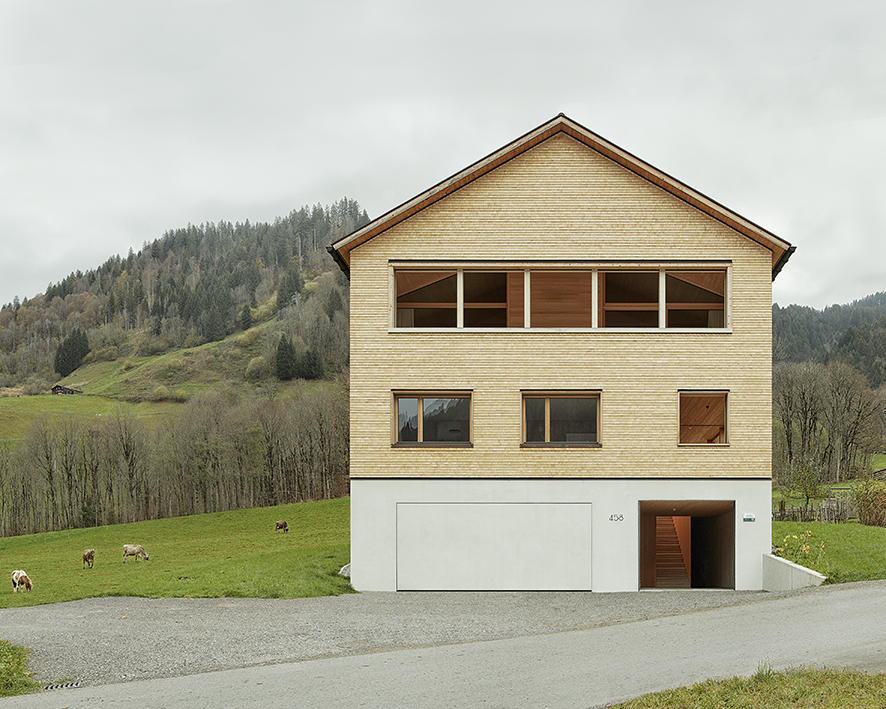 house lp by firm architekten