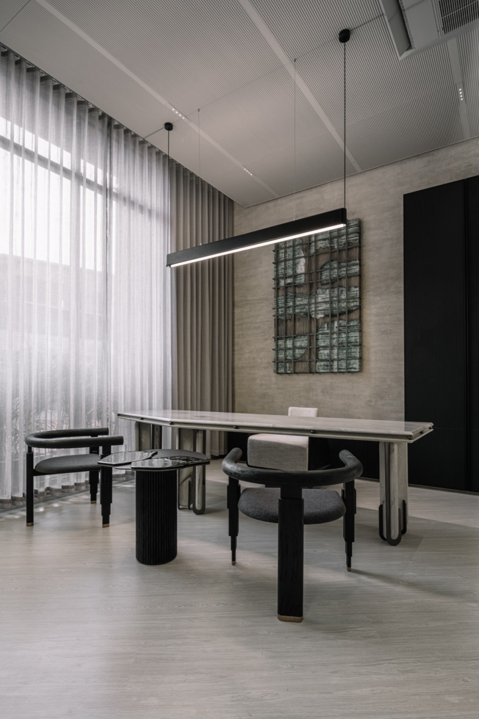 ZAURA Boutique R R Architects