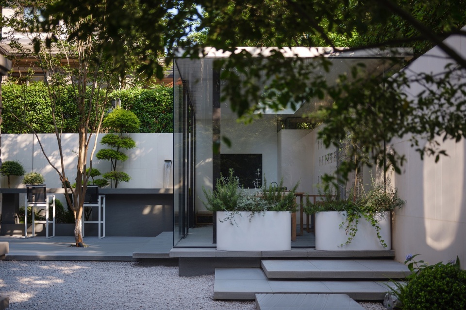 light picking courtyard by ds landscape architecture